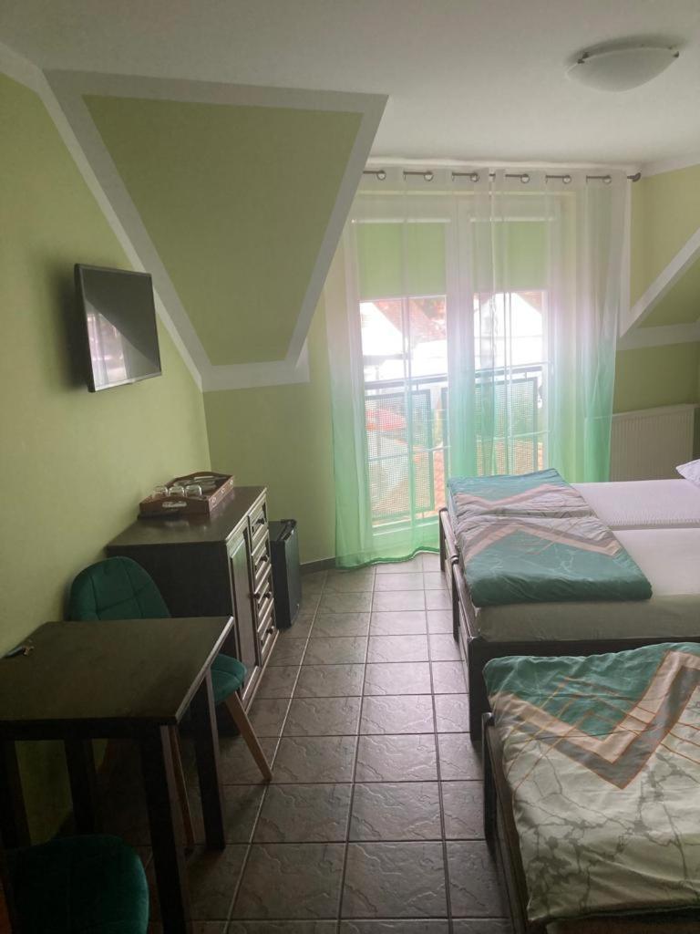 Pod Delfinem Rewal Apartment Luaran gambar